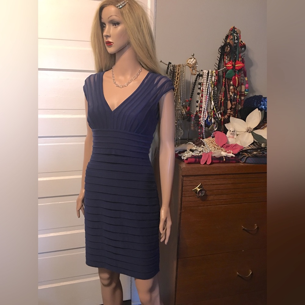 Adrianna Papell Bodycon Cocktail Special Occasion Dress Royal Blue EUC sz 4